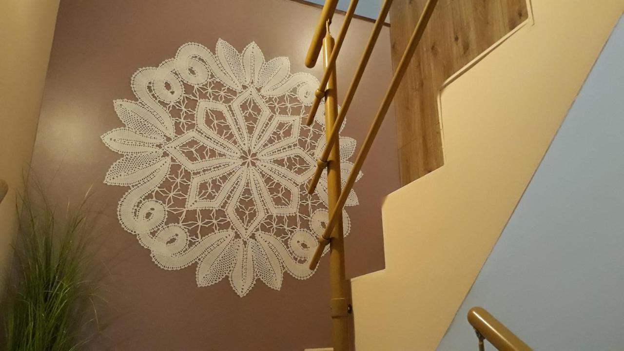 Csipkehaz Apartman Cserkeszőlő Buitenkant foto